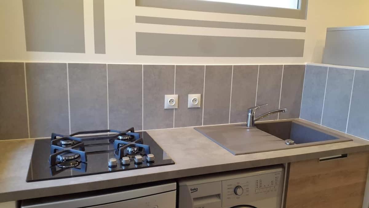 Appartement Studio climatisé avec terrasse et Wi FI . à Saint-Marcel-lès-Valence Extérieur photo